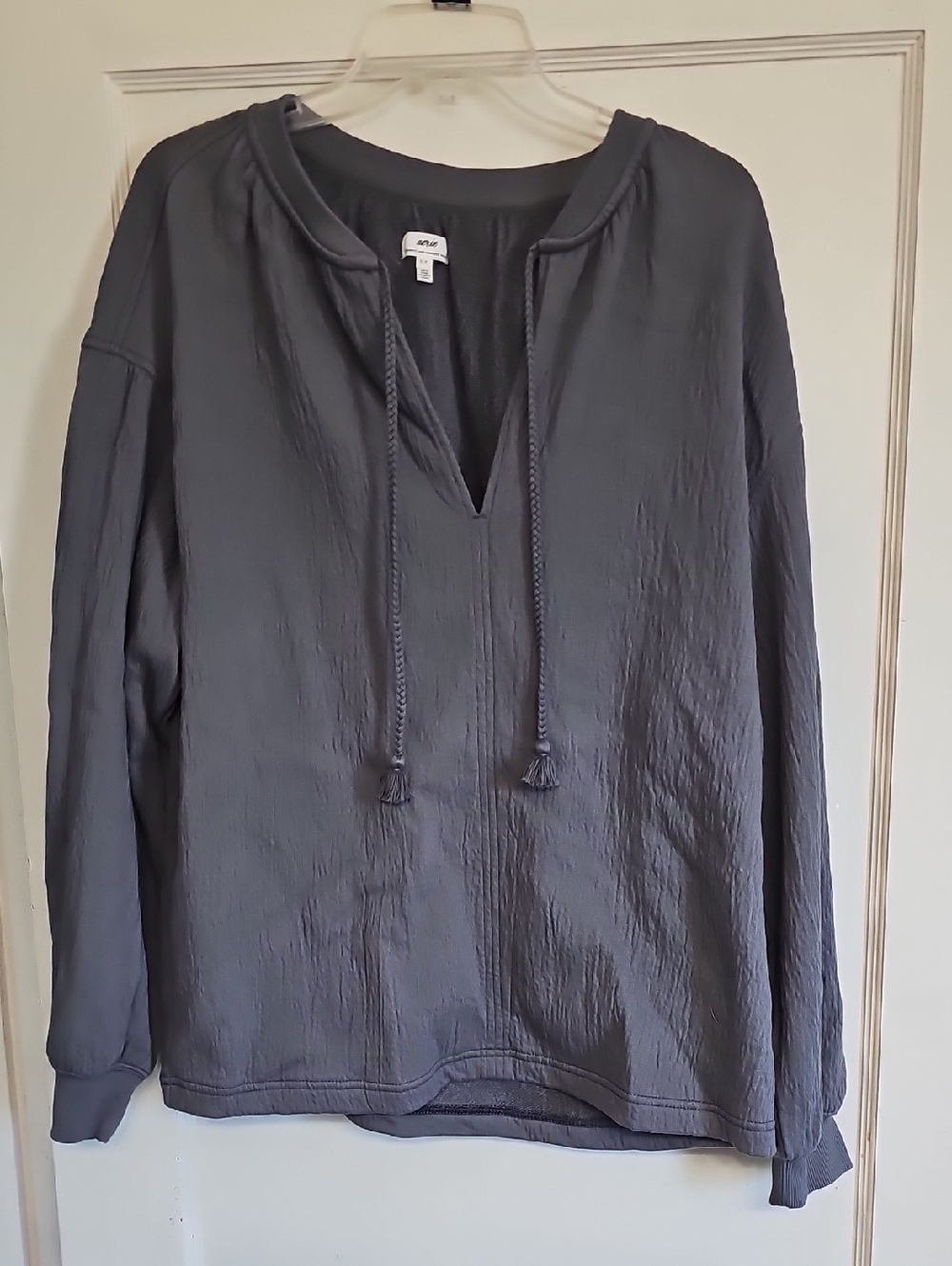 aerie charcoal gray long sleeve tunic with drawstring